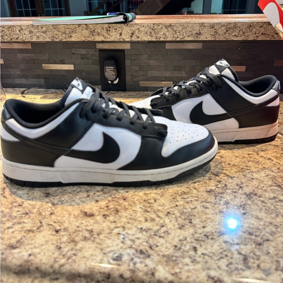 Nike panda Dunks - Picture 5 of 7